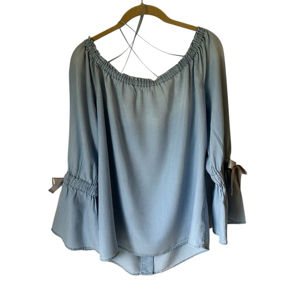 Celebrity Pink Light Blue Denim Bell Sleeve Beau Off The Shoulder Blouse Size L - Picture 2 of 8